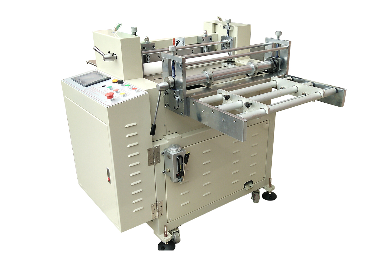 	JWT-600/800/1200卷材裁切机